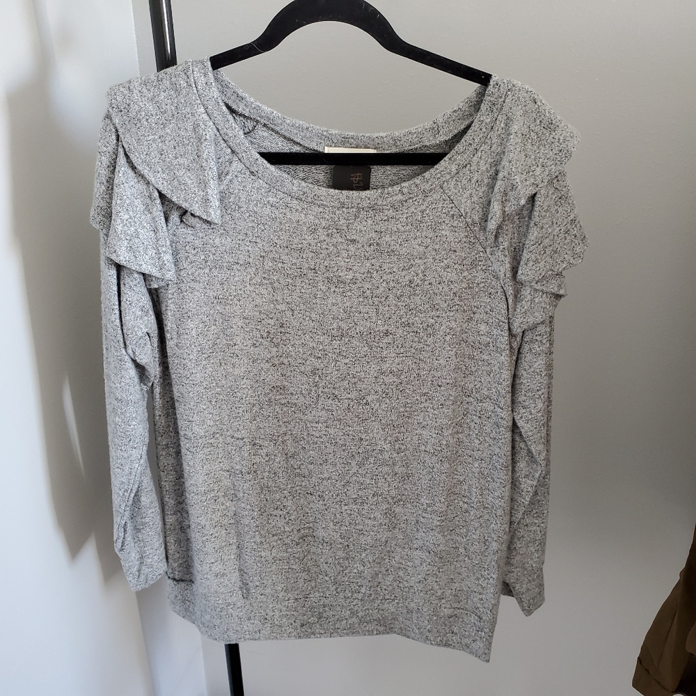 Ruffle shoulder top